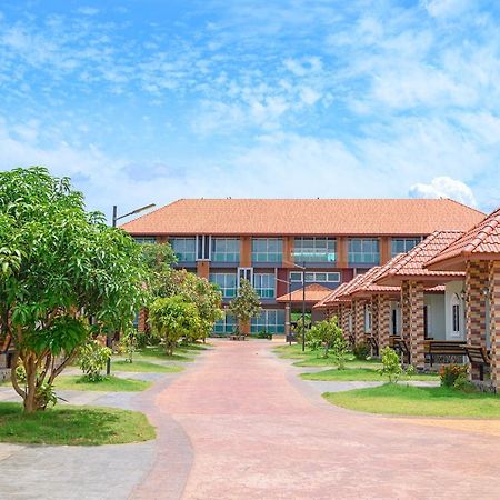 Avarin Resort Pak Chong Exterior foto