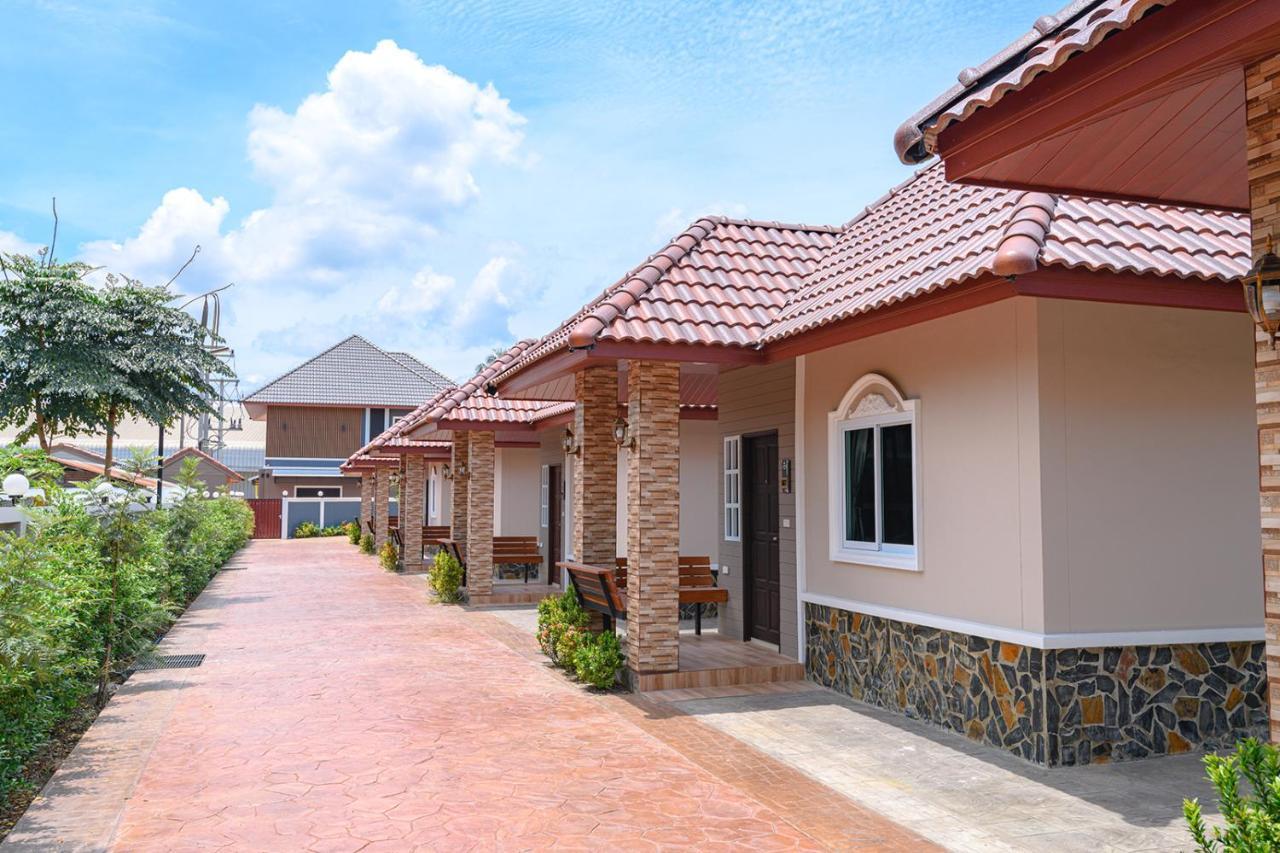 Avarin Resort Pak Chong Exterior foto